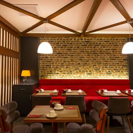 ファヴォリ ニサンタスィ 3*