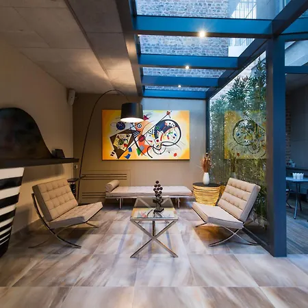 ファヴォリ ニサンタスィ ホテル