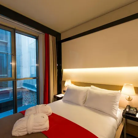 Favori Nisantasi מלון