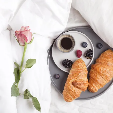 Favori Nisantasi מלון 3*