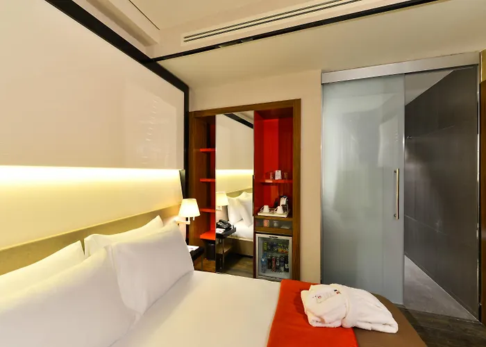 מלון Favori Nisantasi 3*