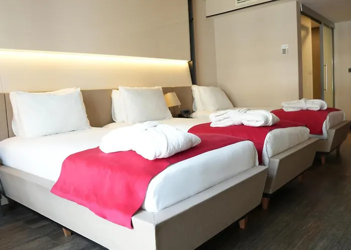 מלון Favori Nisantasi 3*