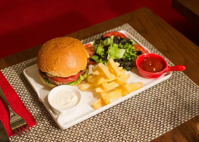 Favori Nisantasi מלון 3*