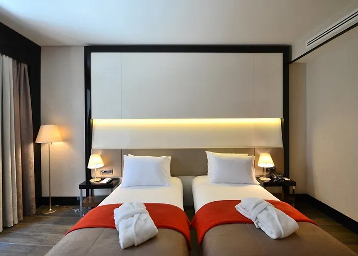 Favori Nisantasi מלון 3*