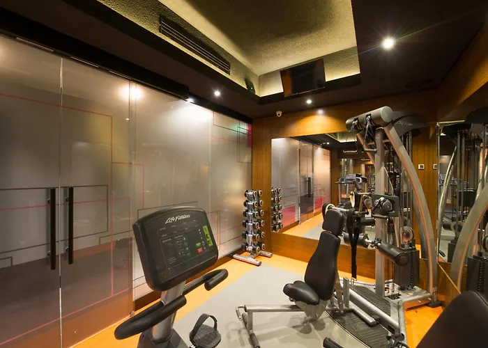 Favori Nisantasi מלון 3*