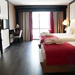 ファヴォリ ニサンタスィ イスタンブール